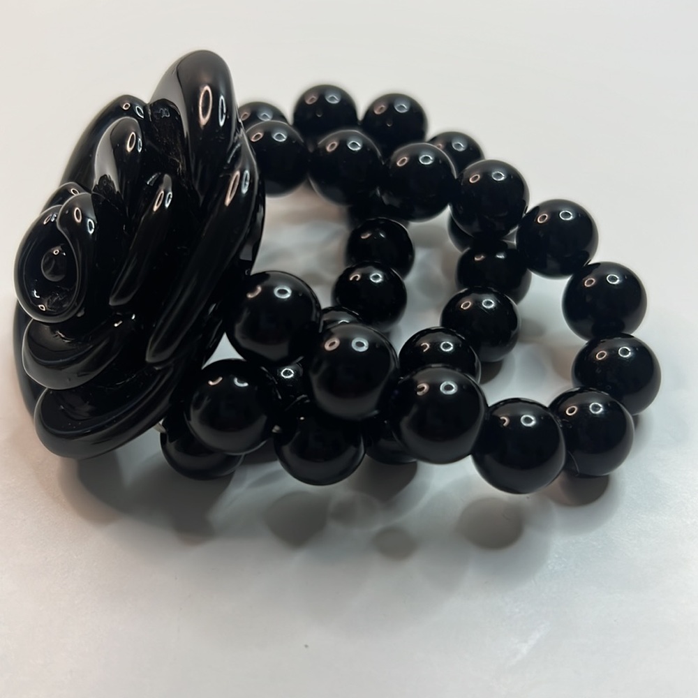 Black Rose Beaded Stretch Statement Bracelet - Picture 7 of 10